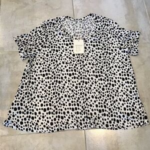 Tencede 4XL White Black Zebra Print Short Sleeve Tunic Blouse V-neck Stretch